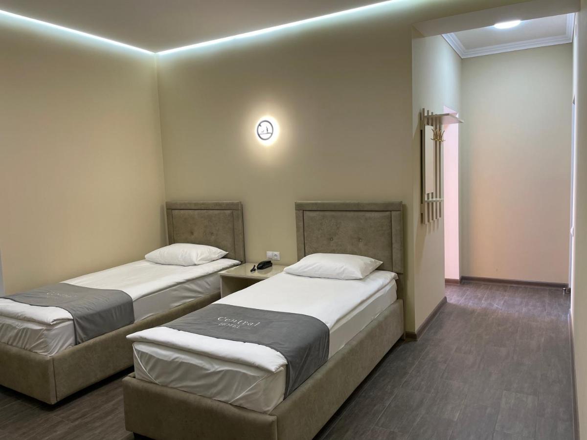 Central Hotel Гюмри Экстерьер фото