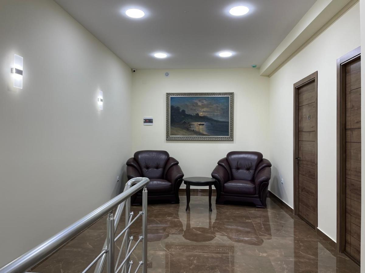Central Hotel Гюмри Экстерьер фото