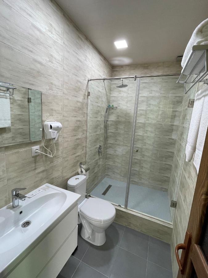 Central Hotel Гюмри Экстерьер фото