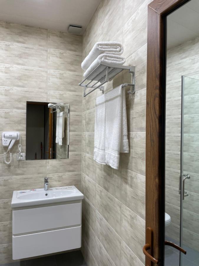 Central Hotel Гюмри Экстерьер фото